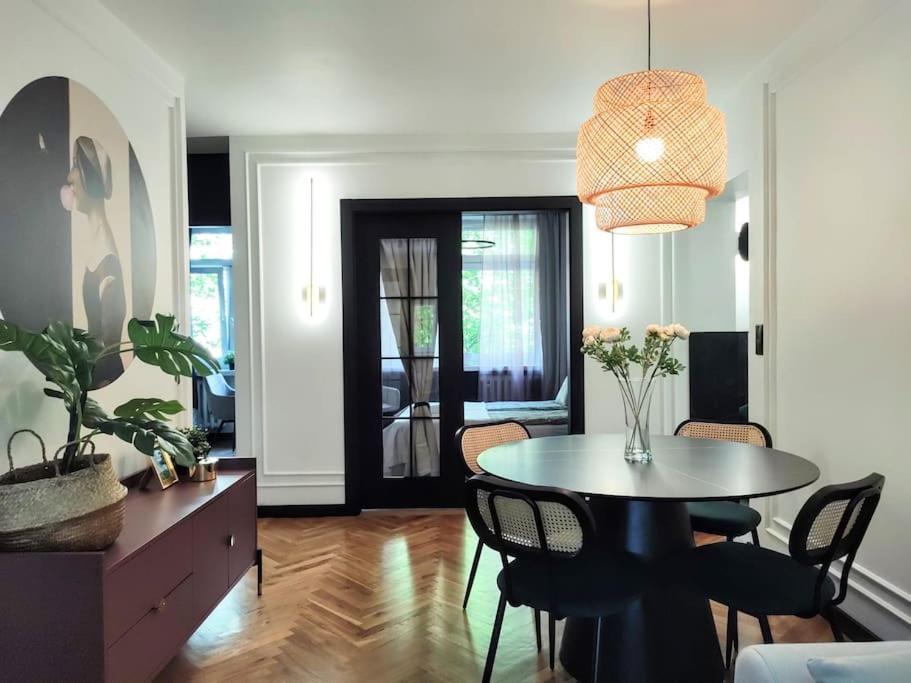 No. 8 / Nr 8 By Cooee Apartament *