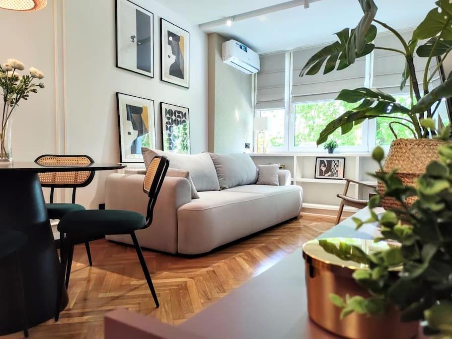 No. 8 / Nr 8 By Cooee Apartament Warszawa